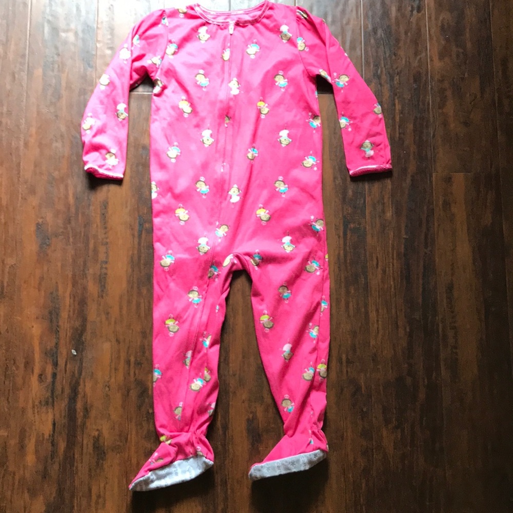 EUC Carter’s ‘super comfy’ footie pajamas 4T